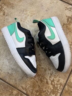 Kids Nike Air Jordan 1 Low Alt Green Glow Sneakers